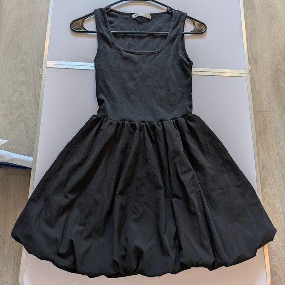 OAK + FORT Black Mini Bubble Hem Dress - Picture 1 of 3